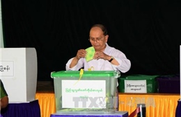 Tổng thống Myanmar cam kết chuyển giao quyền lực 